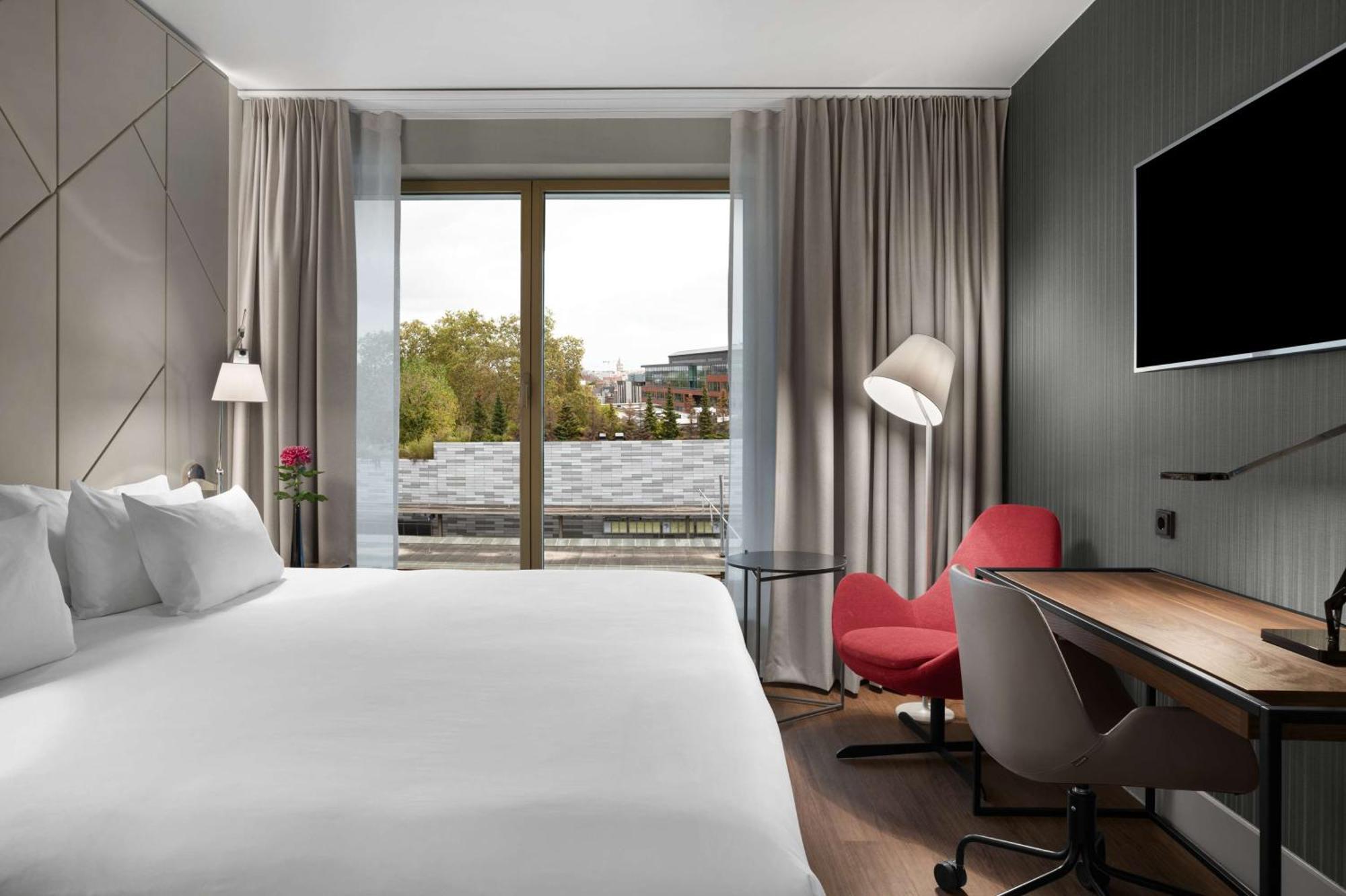 Hotel Nh Collection Centre 4*