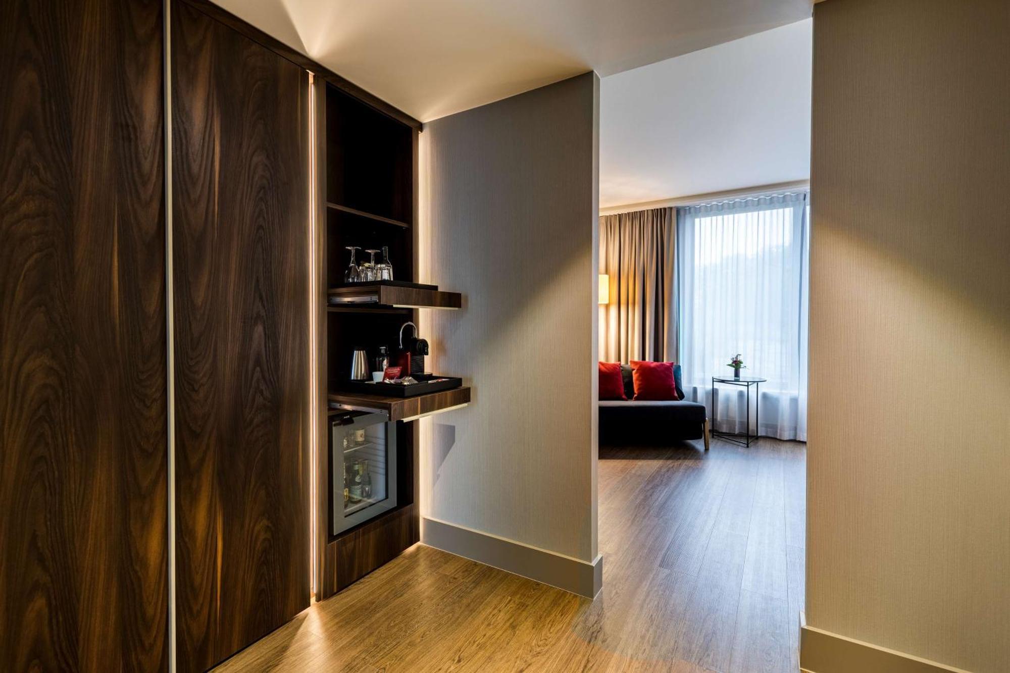 Nh Collection Centre Hotel 4*